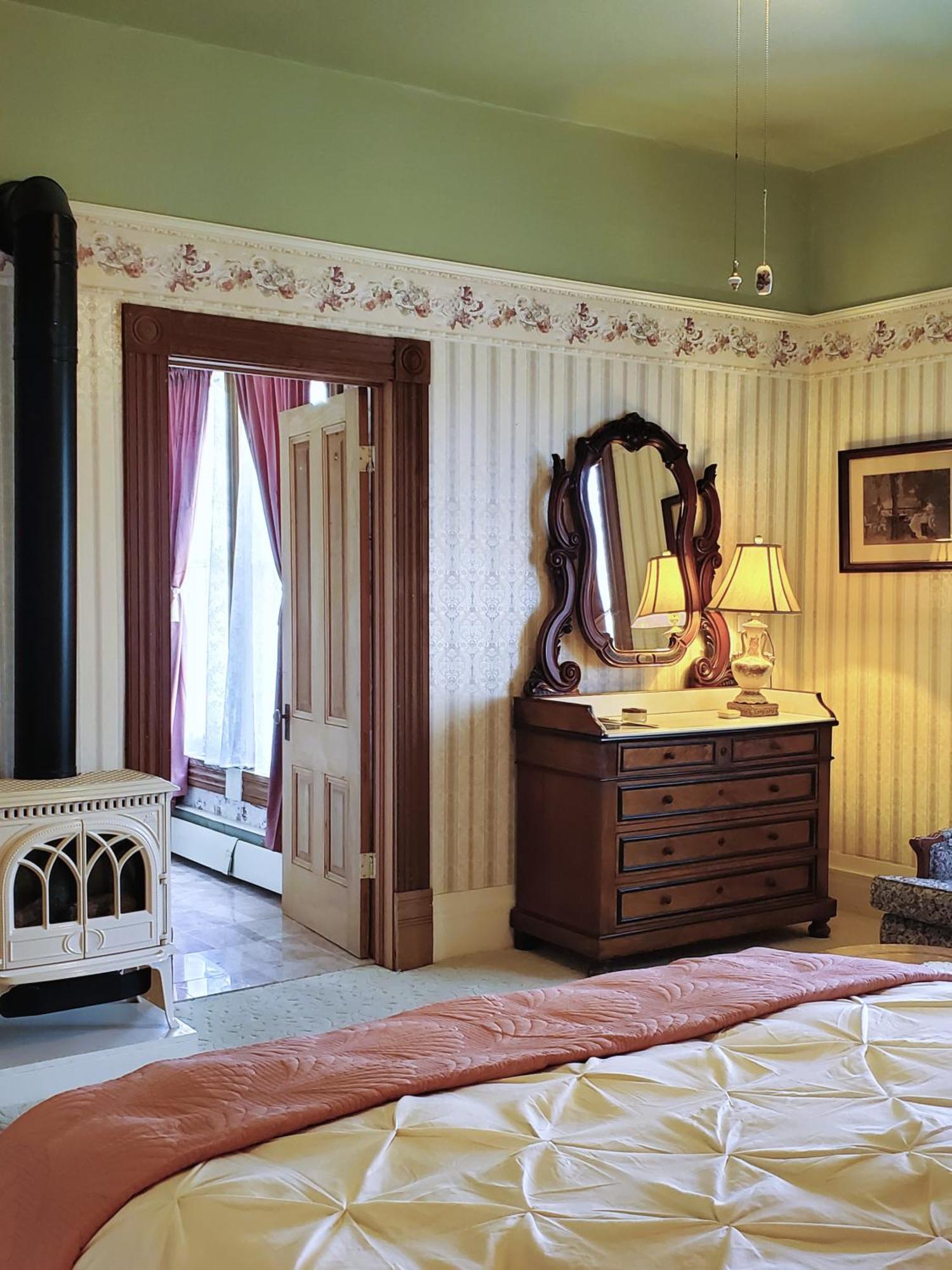 The Adams Pragge House - Victorian Bed & Breakfast Порт-Таунсенд Экстерьер фото